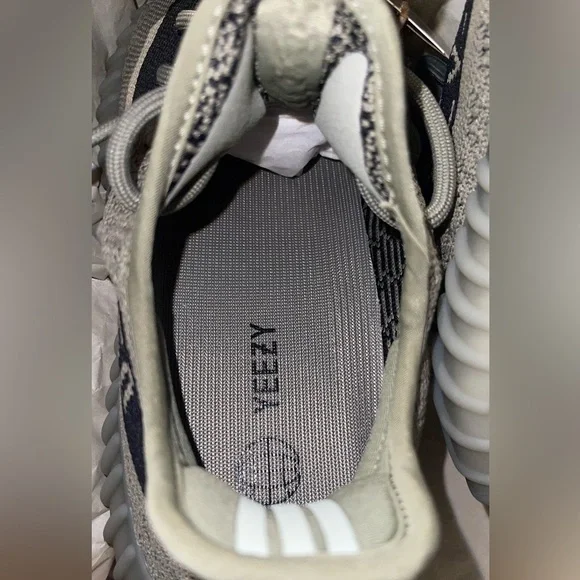 adidas Yeezy Boost 350 V2 Granite - Picture 8 of 10